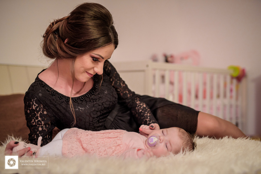 fotograf-botez-craiova-valentin-ieremiea-sedinta-foto-bebe-roberta-maria-12