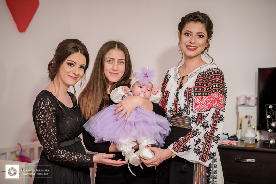 fotograf-botez-craiova-valentin-ieremiea-sedinta-foto-bebe-roberta-maria-15