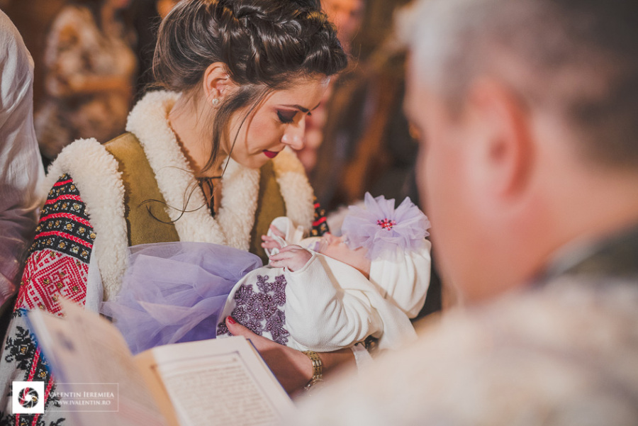 fotograf-botez-craiova-valentin-ieremiea-sedinta-foto-bebe-roberta-maria-18