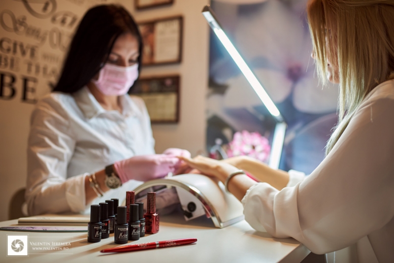 fotografie-corporate-prezentare-salon-cocoon-corina-canuci-machiaj-microblading-solar-fotograf-valentin-ieremiea-026