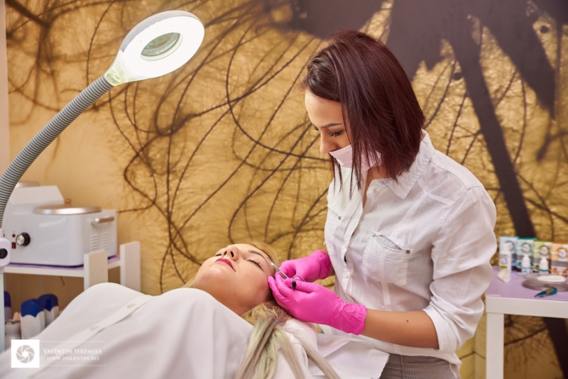 fotografie-corporate-prezentare-salon-cocoon-corina-canuci-machiaj-microblading-solar-fotograf-valentin-ieremiea-039