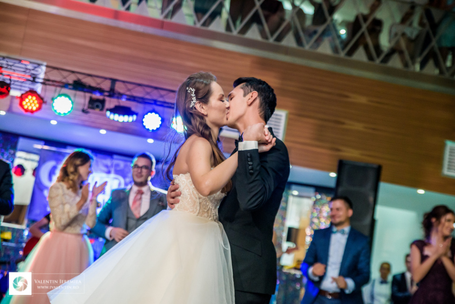 fotograf-nunta-craiova-profesionist-valentin-ieremiea-nunta-andreea-razvan-075