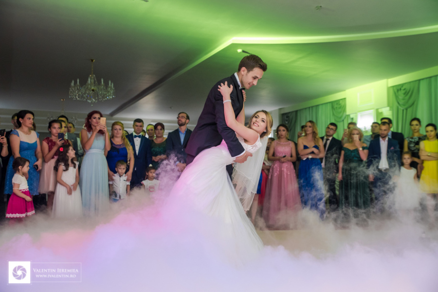 fotograf-nunta-craiova-valentin-ieremiea-ivalentin-studio-mihaela-nicu-rusanesti-048