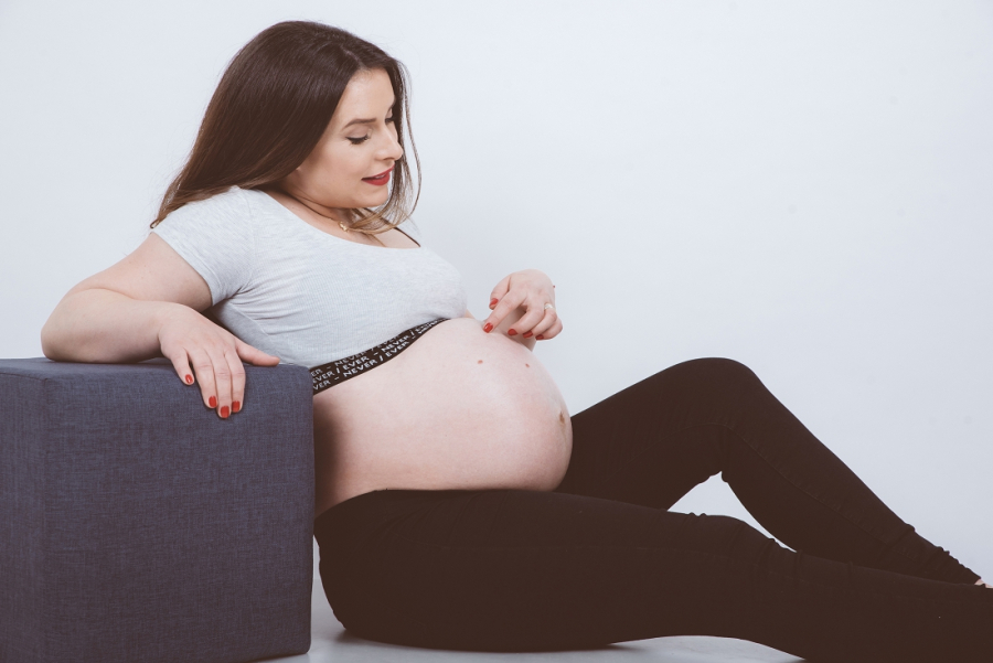 sedinta-foto-maternitate-studio-craiova-mihaela-fotograf-craiova-ieremiea-valentin-10