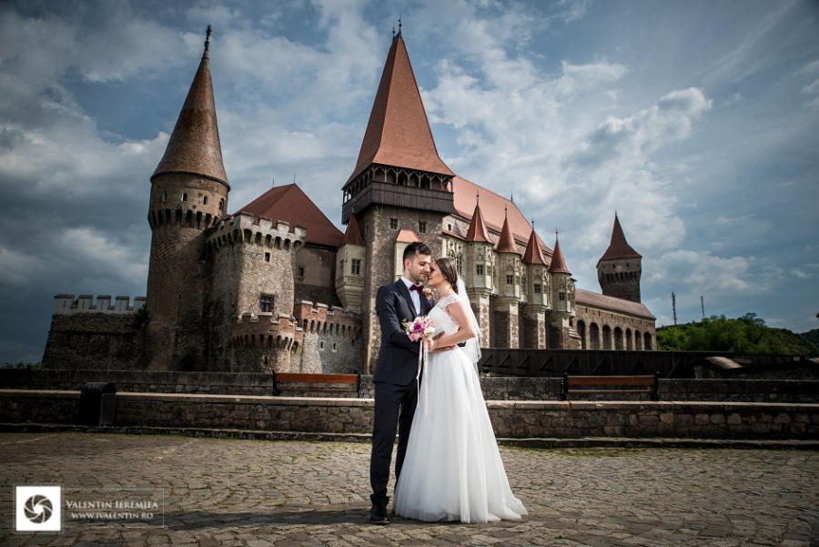 fotograf-profesionist-nunta-craiova-sedinta-foto-castelul-corvinilor-diana-sorin-004