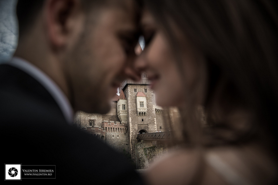 fotograf-profesionist-nunta-craiova-sedinta-foto-castelul-corvinilor-diana-sorin-032